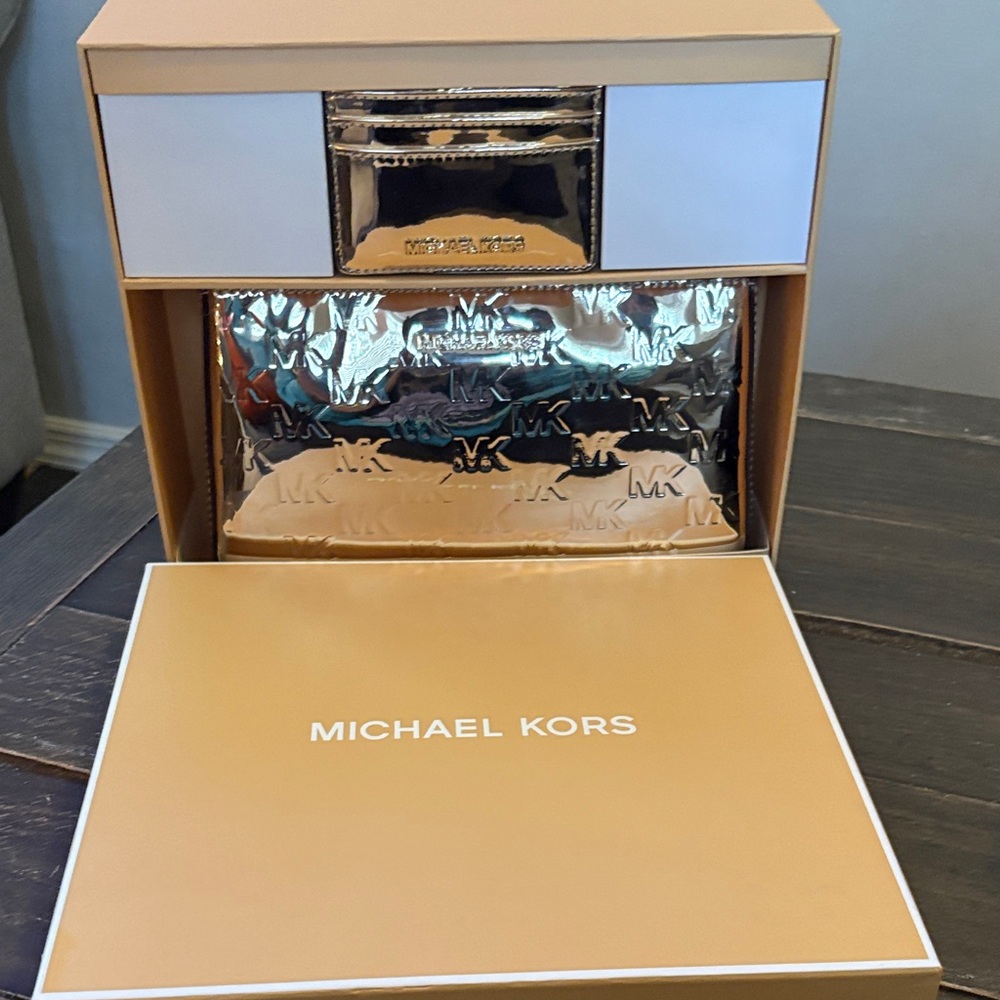 Michael Kors Metallic Gold  Pouch Set